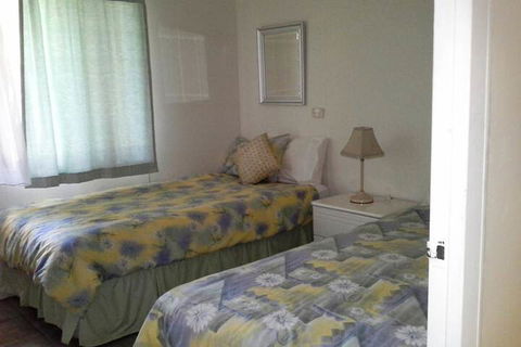 Crabbes Creek Cottages - Accommodation Guide 7