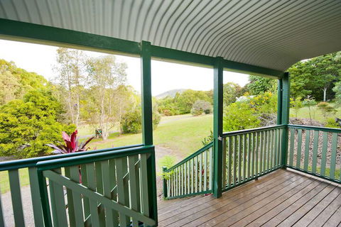 Crabbes Creek Cottages - Accommodation Guide 6