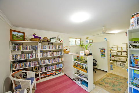 Crabbes Creek Cottages - Accommodation Guide 1
