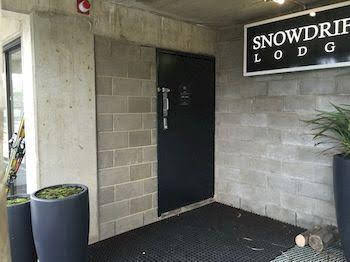Snowdrift Lodge - Accommodation Guide 0
