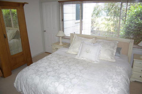 Abington Briars Cottage - Accommodation Asia 4