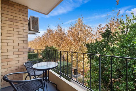 Pronto Apartments - Accommodation Guide 6