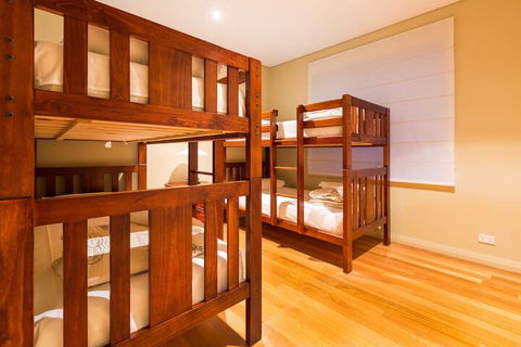 Regency Beach Club - Accommodation Guide 7
