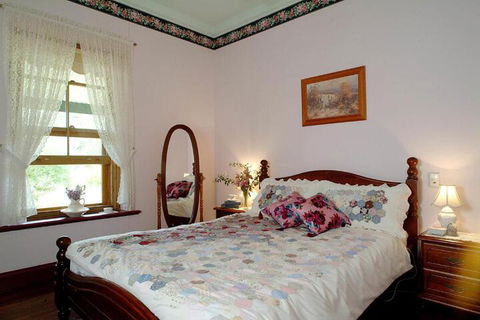 Amandas Cottage 1899 - Accommodation Guide 7