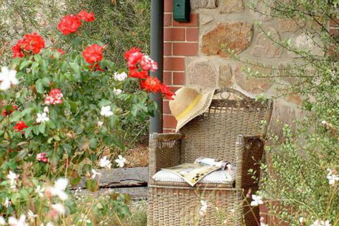 Amandas Cottage 1899 - Accommodation Guide 5