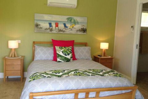 Studio Cabana On Golf In Mollymook - Accommodation Asia 3
