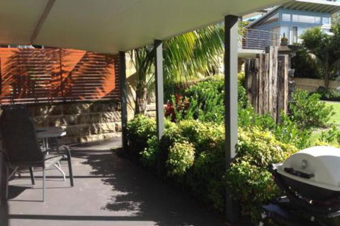 Studio Cabana On Golf In Mollymook - Accommodation Asia 2