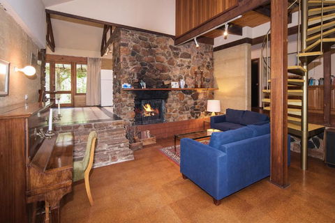 Trastevere Cowaramup Farm House - Accommodation Guide 6
