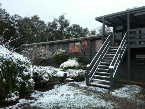 Alps Lodge - Accommodation Guide 2