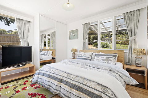 Lilydale 3 Bedroom House Pet Friendly - Accommodation Asia 2