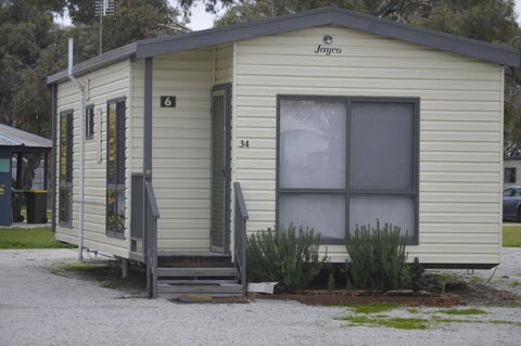 Kerang Cabins - Accommodation Asia 2