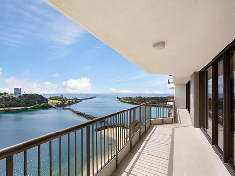Seascape Apartments Unit 1201 Luxury Apartment With Views Of The Gold Coast & Hinterland - Accommodation Guide 3