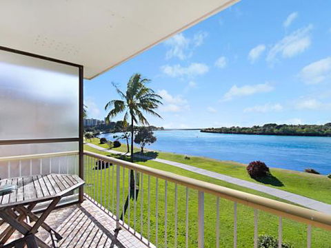 7 / 18 Endeavour Parade Riverfront Tweed Heads - Accommodation Guide 4