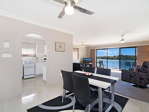 7 / 18 Endeavour Parade Riverfront Tweed Heads - Accommodation Guide 2