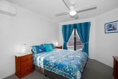 Relax At Coolum - Accommodation Asia 3