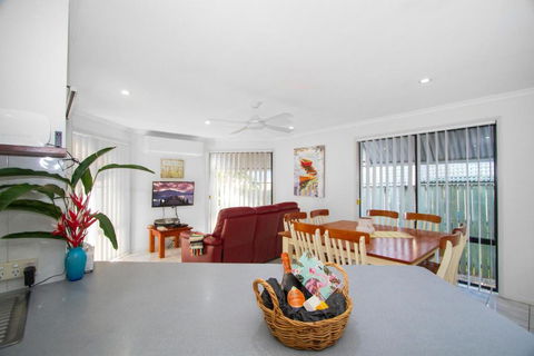 Relax At Coolum - Accommodation Asia 2