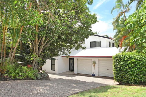 8 Springfield Avenue Pet Friendly Linen Included - Accommodation Asia 3