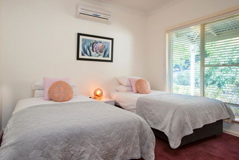 Emerald Lodge - Accommodation Asia 1