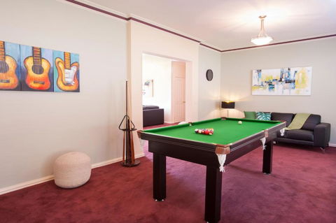 Emerald Lodge - Accommodation Asia 5