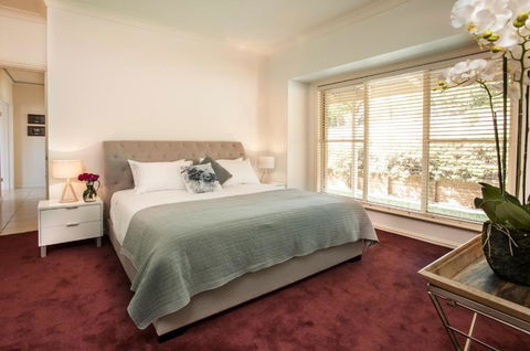 Emerald Lodge - Accommodation Asia 2