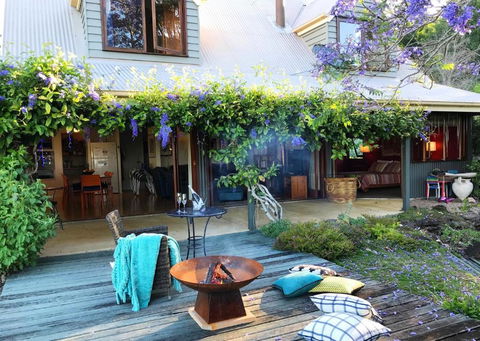 French Cottage & Loft - Accommodation Guide 5