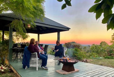 French Cottage & Loft - Accommodation Guide 3