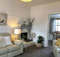 Recreation Cottage - Accommodation Guide