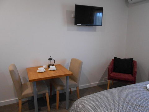 Lakeview - Accommodation Asia 1