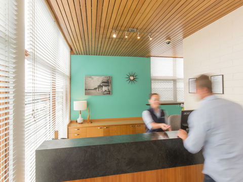 Riverfront Motel & Villas - Accommodation Guide 3