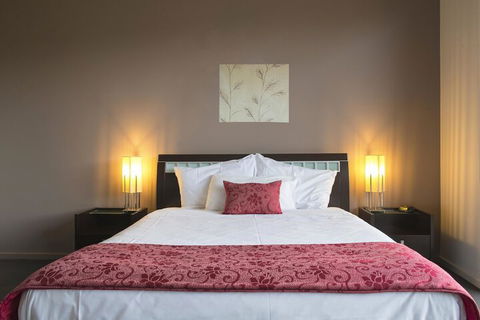 De'Vine Escape - Accommodation Guide 3