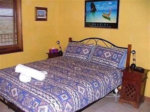 Lantauanan - Accommodation Asia 3