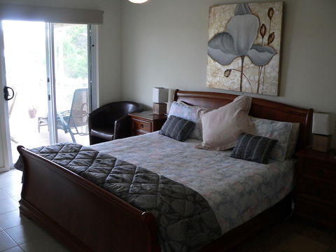 Lantauanan - Accommodation Asia 5