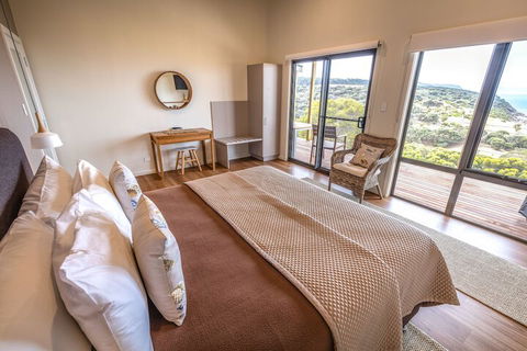 Sea Dragon Lodge & Villas - Accommodation Asia 4