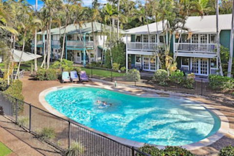 Coral Beach Noosa Resort - Accommodation Asia 0