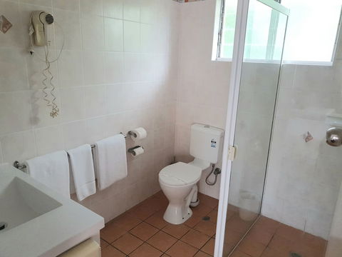 McNevin's Maryborough Motel - Accommodation Asia 6