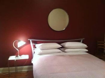 Lotte's Cottage - Accommodation Guide 6