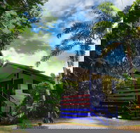 Thornton Beach Bungalows - Accommodation Guide