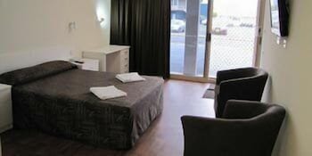 Slipway Hotel Motel - Accommodation Asia 5