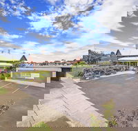 Hamilton Lakeside Motel - Accommodation Asia