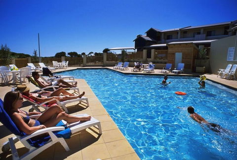 Margarets Beach Resort - Accommodation Guide 4