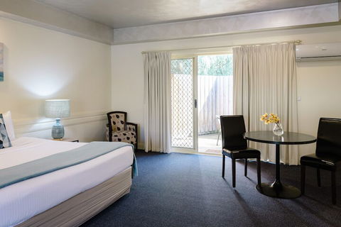 Fairways Resort - Accommodation Asia 3