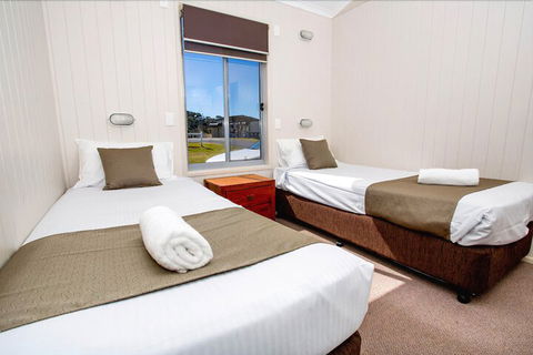 Reflections Holiday Parks Shaws Bay - Accommodation Guide 6