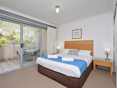 Shoal Bay Beachclub Apartments - Accommodation Asia 6