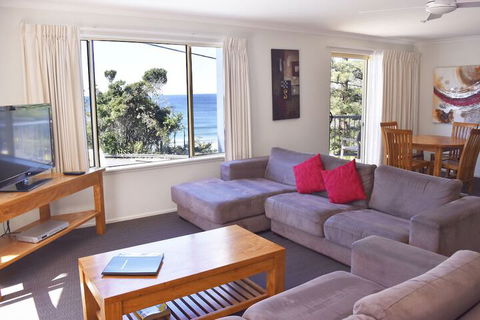 Beachside Holiday Apartments - Accommodation Asia 5