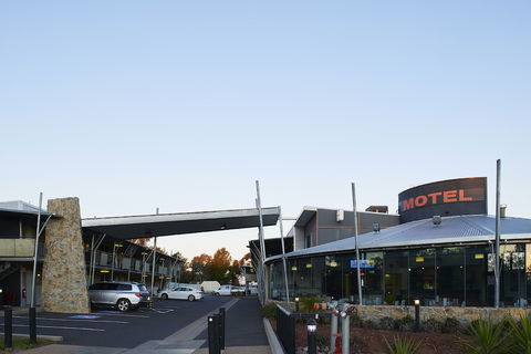 Station Motel Parkes - Accommodation Asia 0