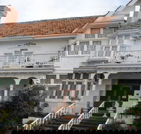 Motel Mayfair on Cavell - Accommodation Asia