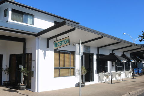 Coffee House Apartment Motel - Accommodation Guide 0