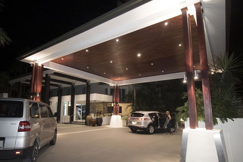 Grande Florida Beachside Resort - Accommodation Guide 1