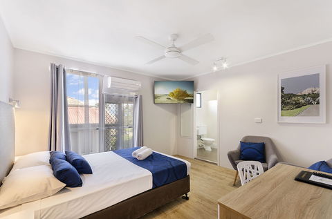 Beach House Motel - Accommodation Asia 3