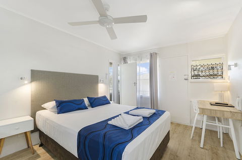 Beach House Motel - Accommodation Asia 4